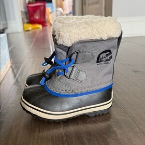 Sorel YOOT PAC Gray and Black Waterproof Boots with Blue Accents